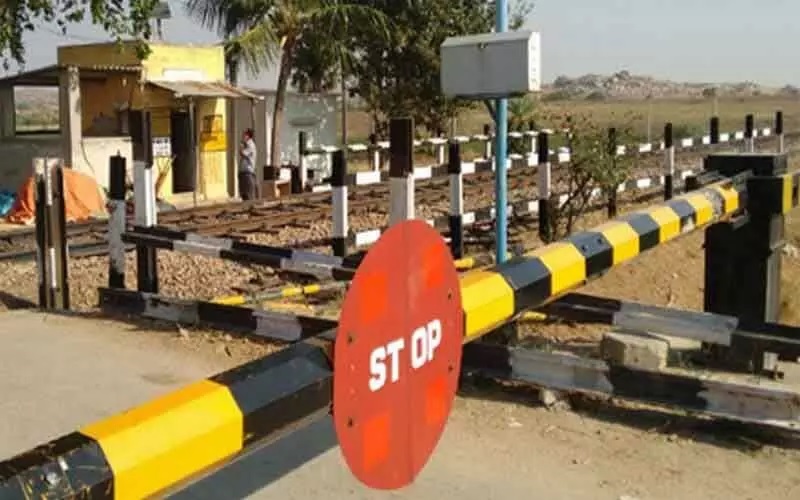 ट्रैक मरम्मत के लिए बंद रहेगा बरबंदा समपार फाटक