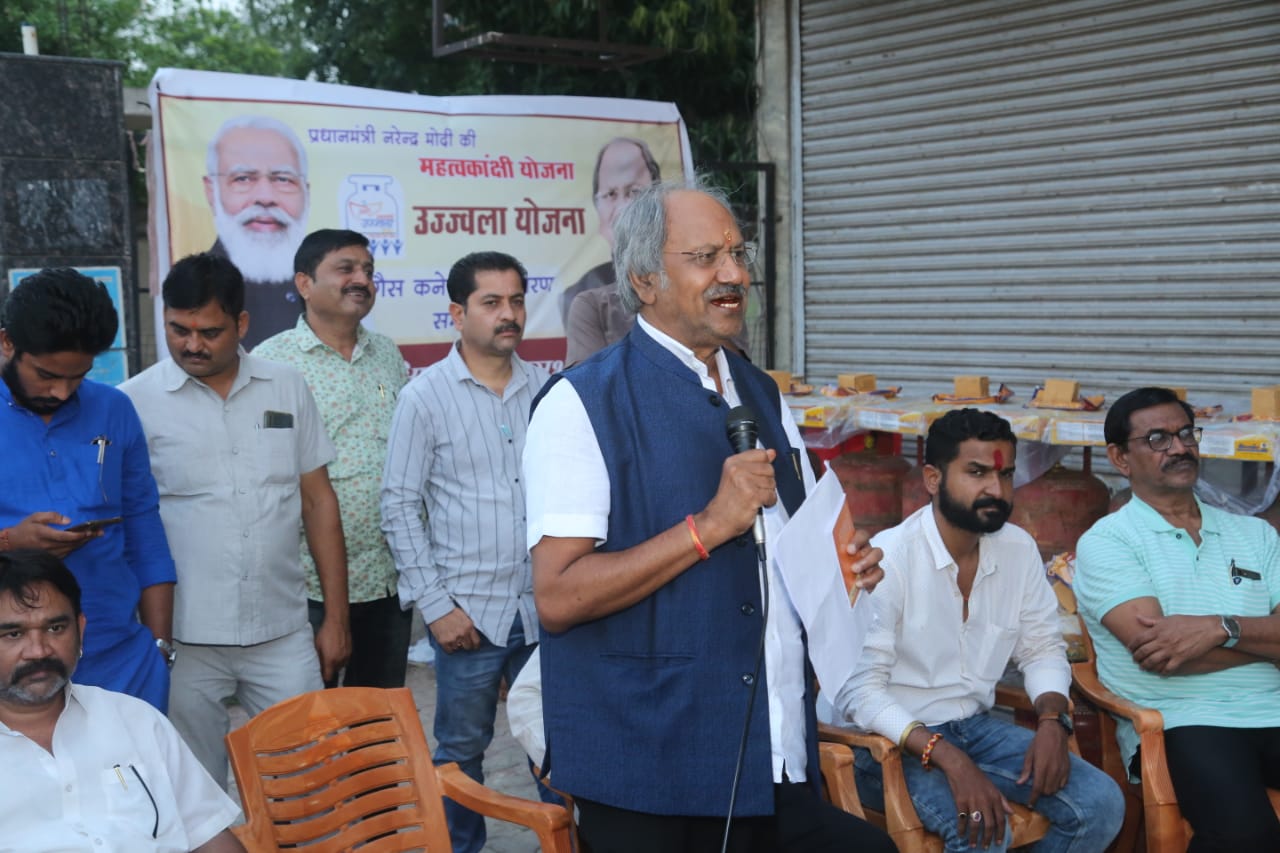 मोदी ने महिलाओं में आत्मबल जाग्रत किया : बृजमोहन