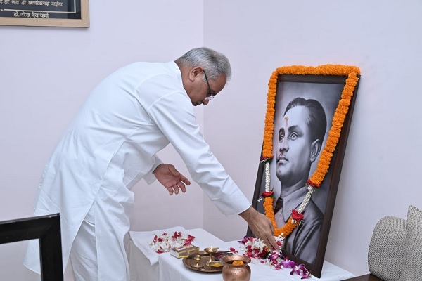हॉकी के जादूगर को मुख्यमंत्री ने दी श्रद्धांजलि