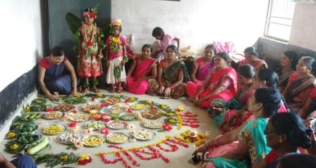 लच्छा, ककनी, तोड़ा, करधन पहनकर आयी पोषण परी ने दिया पोषण का संदेश