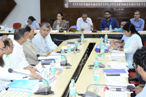 कृषि उत्पादन आयुक्त ने की कृषि और सहयोगी विभाग के कार्यों की समीक्षा