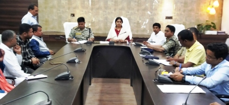 कानून व्यवस्था बनाये रखने कलेक्टर व पुलिस अधीक्षक ने ली पिछड़ा वर्ग के प्रदाधिकारियों की बैठक