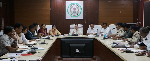 ब्लैक स्पाट चिन्हित कर हादसे रोकने के उपाय किए जाएः कलेक्टर