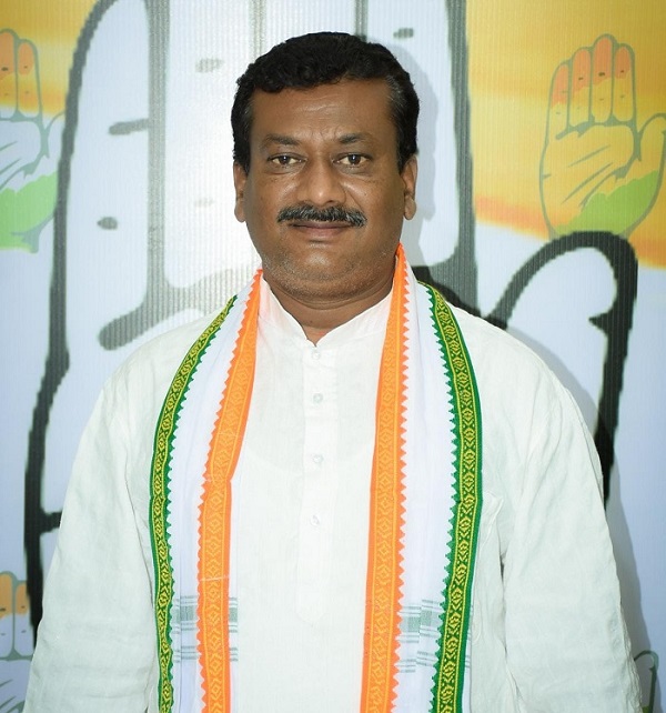 भाजपा महिला मोर्चा, रसोई गैस के बढ़ते दाम दूध व अनाज पर लगी जीएसटी के खिलाफ कब रैली करेगी?