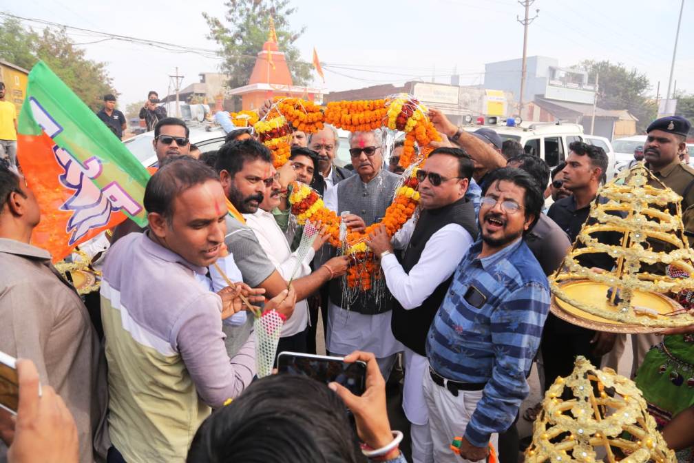 छत्तीसगढ़ प्रभारी ओम माथुर के आगमन पर भाजपा रायपुर-शहर-जिला ने किया स्वागत