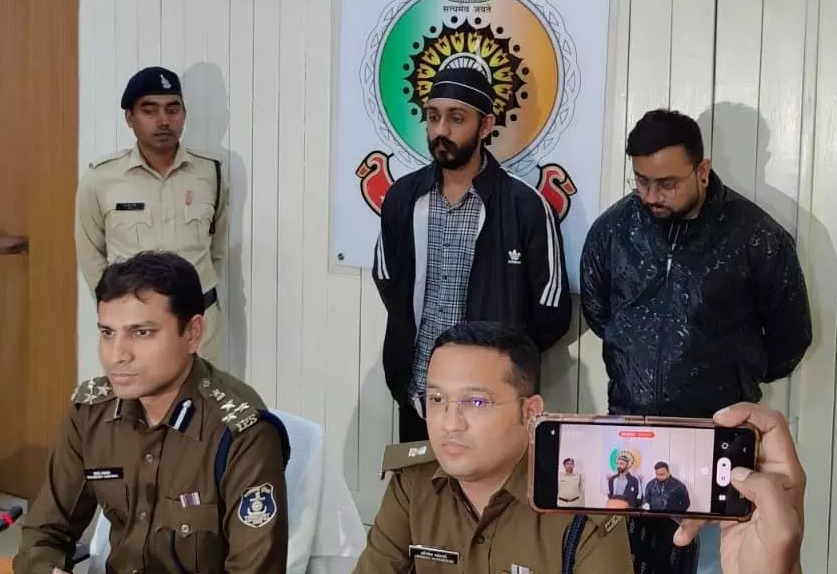 ऑनलाइन सट्टा पर कार्रवाई, दो सटोरिए गिरफ्तार...