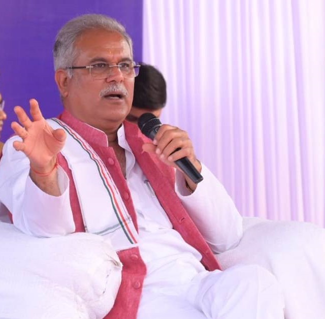 राज्यपाल पर बेवजह दबाव बना रही है भाजपा : भूपेश बघेल