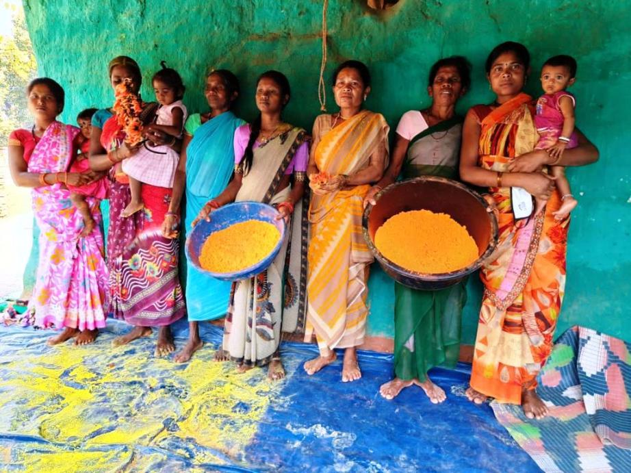 होली पर प्राकृतिक रंगों की चमक बिखेरेंगी दरभा की महिलाएं