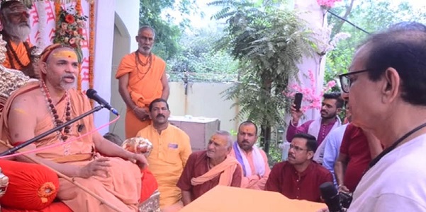 शंकराचार्य मुग़ल इतिहास मिटाने पर एनसीईआरटी से असहमत, देखिये छत्तीसगढ़ के वरिष्ठ पत्रकार सुनील कुमार की ख़ास बातचीत यहां