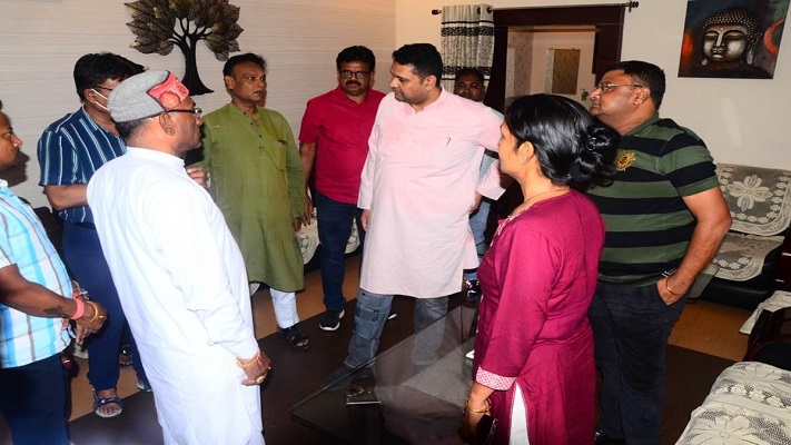 सड़क हादसे में बाल-बाल बचे छत्तीसगढ़ के उच्च शिक्षा मंत्री उमेश पटेल