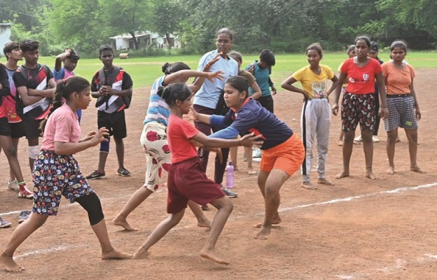 छत्तीसगढिय़ा ओलंपिक में खिलाड़ी दिखा रहे दमखम
