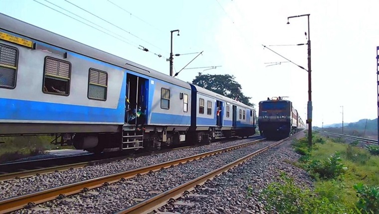 झारसुगुड़ा गोंदिया मेमू स्पेशल की समय-सारणी में परिवर्तन...