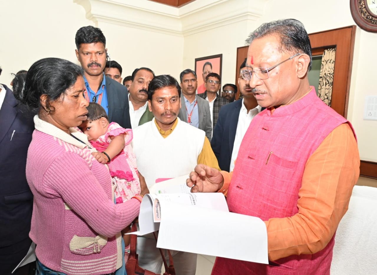 भूमिका की तकलीफ देख छलका मुख्यमंत्री का वात्सल्यभाव, दिया त्वरित इलाज का निर्देश