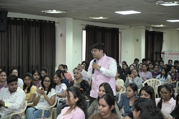  मैक यूनाइटेड ने किया ई.पी.एस का आयोज़न