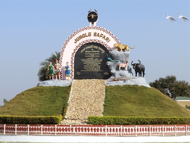 जंगल सफारी में स्कूली बच्चों की एंट्री फ्री, वन मंत्री ने की घोषणा