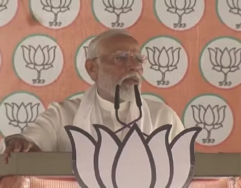 कुछ लोग खुद को भगवान राम से भी बड़ा मानने लगे हैं : नरेंद्र मोदी