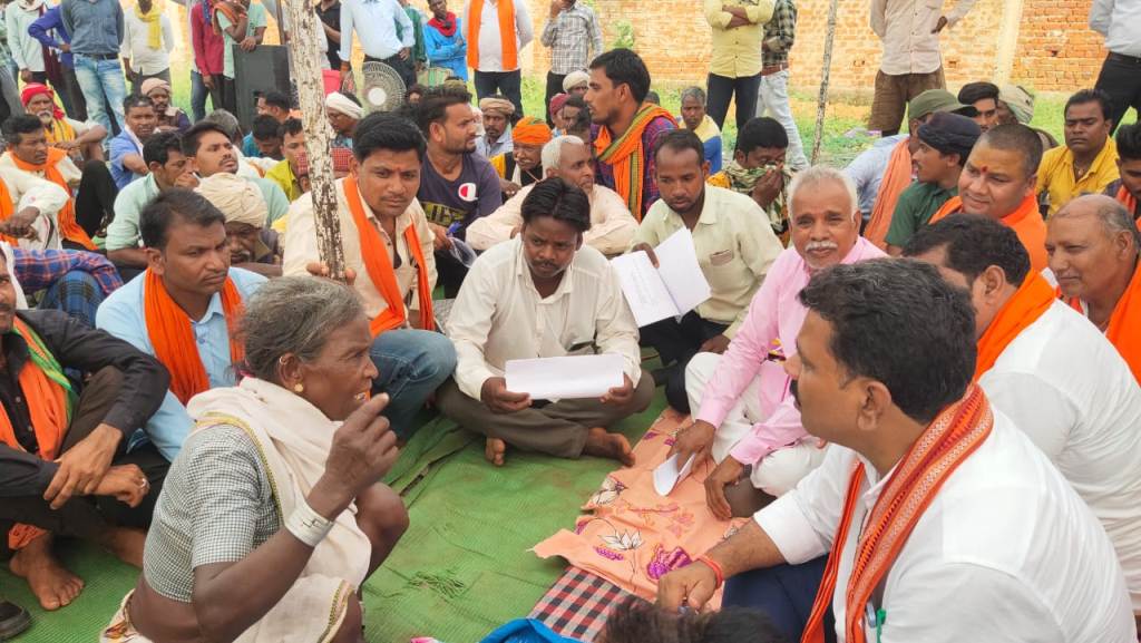 डिप्टी सीएम शर्मा ने तरेगाँव जंगल पहुंचकर क्षेत्रवासियों की मुलाकात