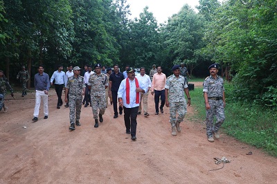 उप मुख्यमंत्री जंगलवार महाविद्यालय में प्रशिक्षण के बारीकियों से हुए रूबरू