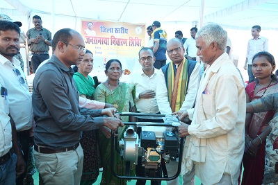 योजनाओं की जानकारी रखेंगे तो लाभ भी उठा पाएंगे : कलेक्टर