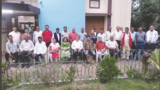 इस्पात कर्मचारी को-ऑपरेटिव क्रेडिट सोसाइटी ने दी रिटायर कर्मियों को विदाई