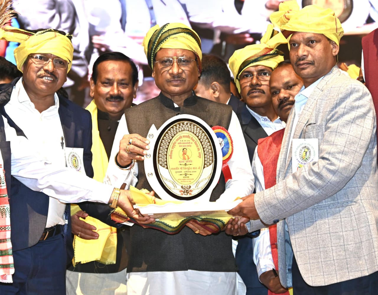 मुख्यमंत्री छत्तीसगढ़ अनुसूचित जनजाति शासकीय सेवक विकास संघ के शपथ ग्रहण समारोह में हुए शामिल