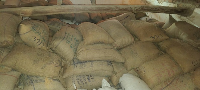 भरतपुर के ग्राम कैसोड़ा एवं ग्राम रूसनी में 2000 बोरी अवैध धान जब्त