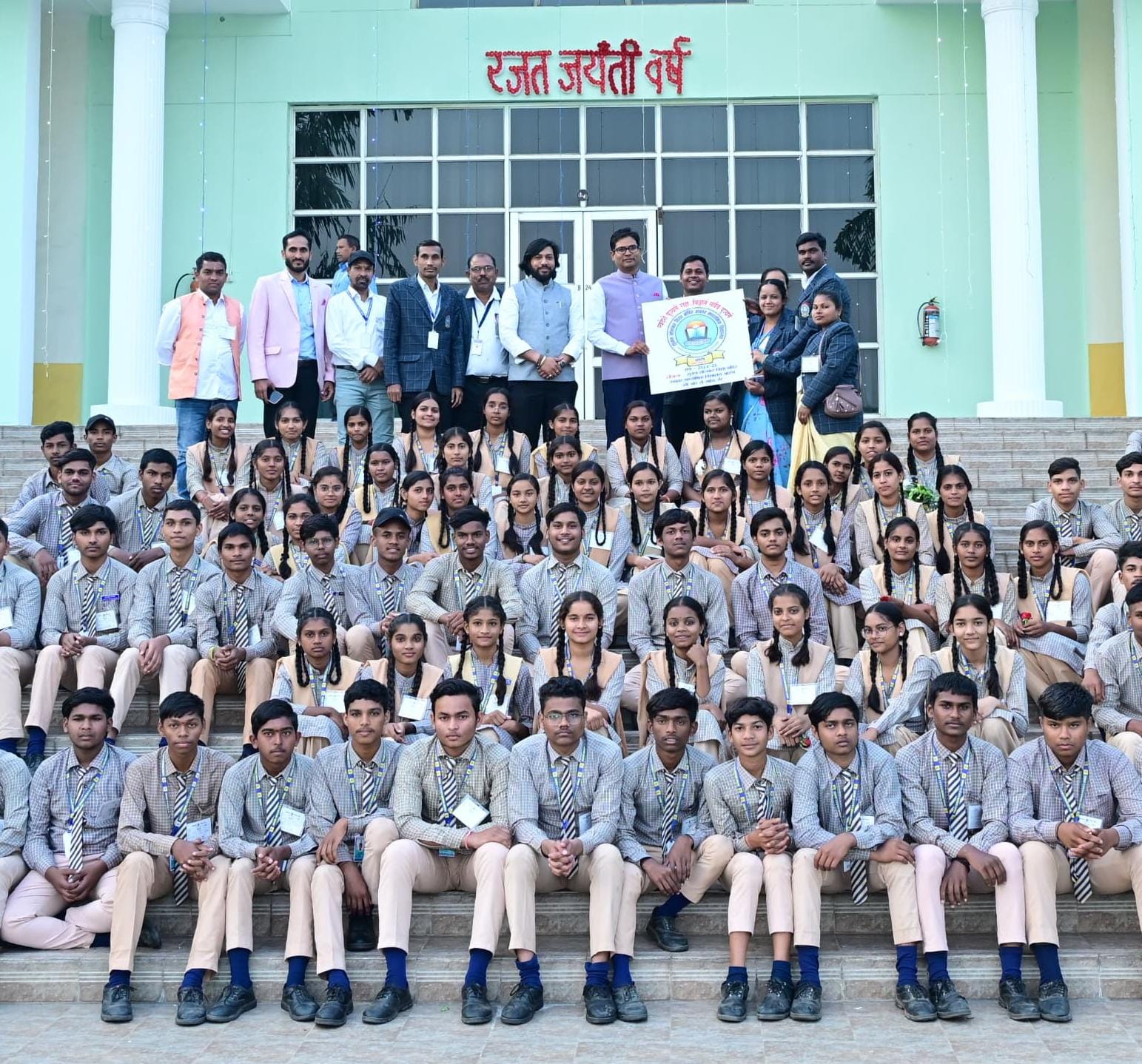  स्कूली बच्चों का विधानसभा का शैक्षणिक भ्रमण 