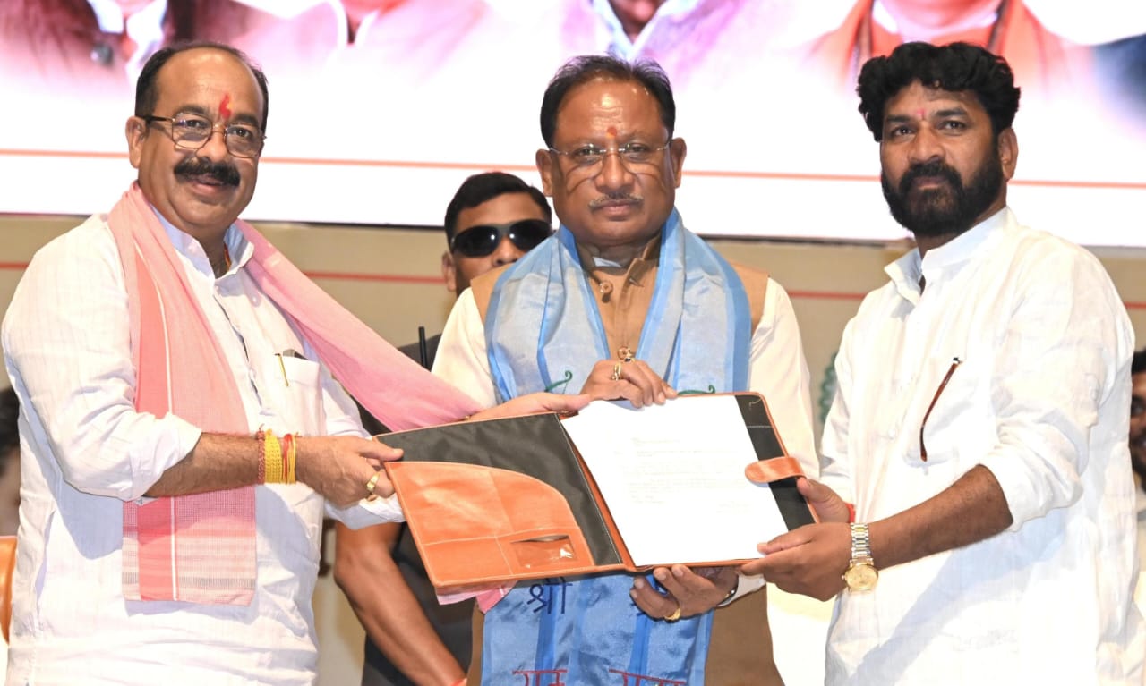 तिलहन फसलों को बढ़ावा देने में छत्तीसगढ़ तेलघानी विकास बोर्ड एवं साहू समाज की अहम भूमिका : मुख्यमंत्री श्री विष्णु देव साय