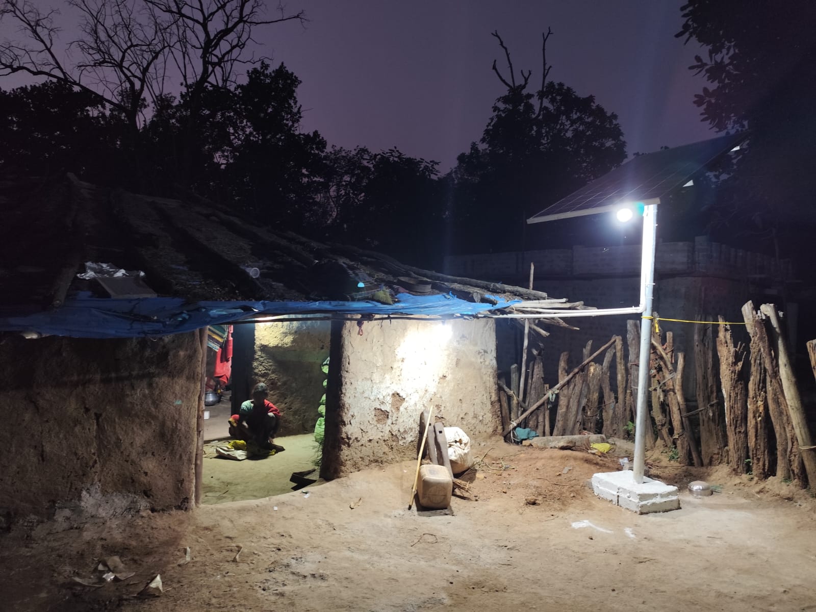 सौर ऊर्जा से रोशन हुए 25 बैगा परिवारों के आशियाने