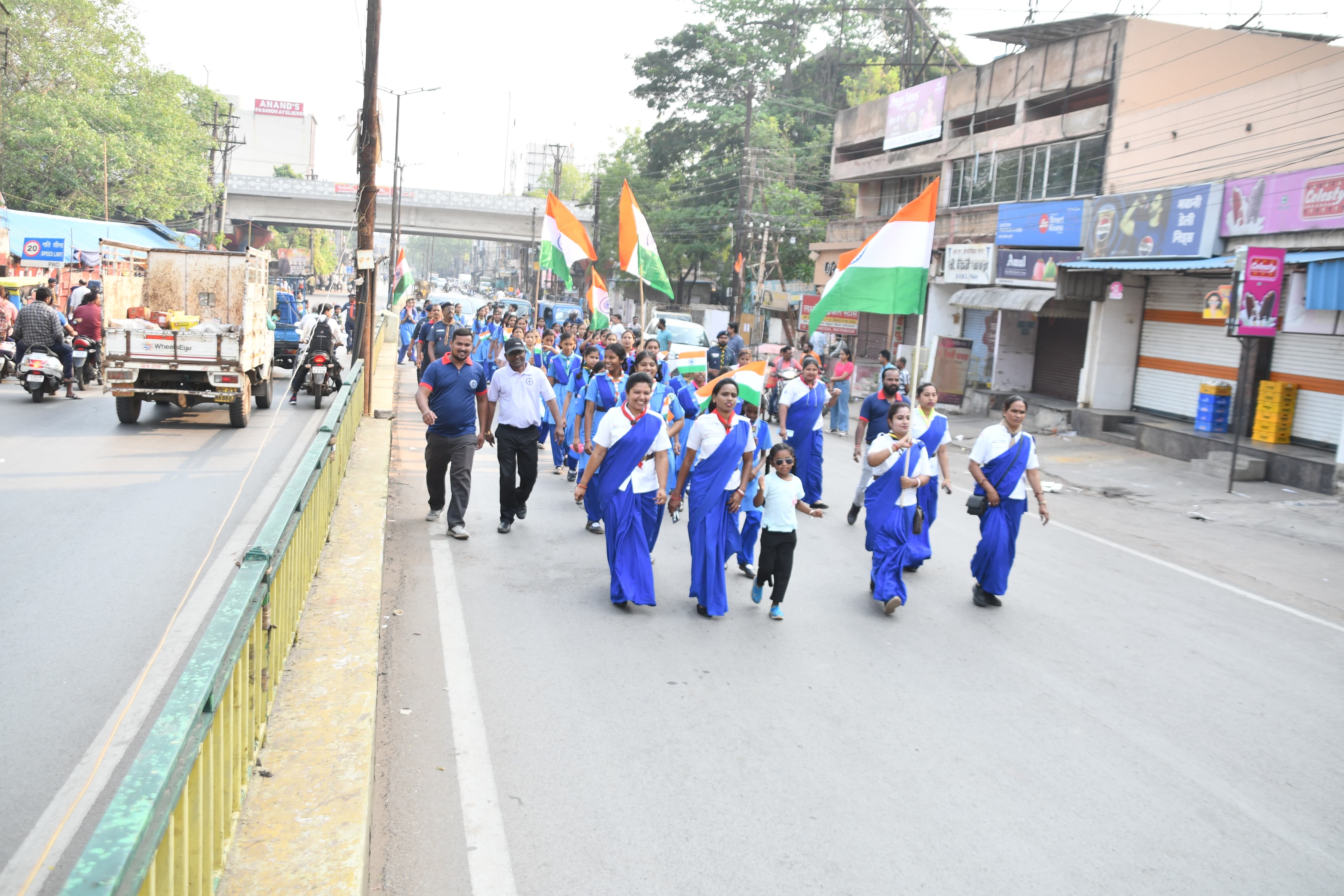 दक्षिण पूर्व मध्य रेलवे रायपुर रेल मंडल में तिरंगा यात्रा का आयोजन किया गया