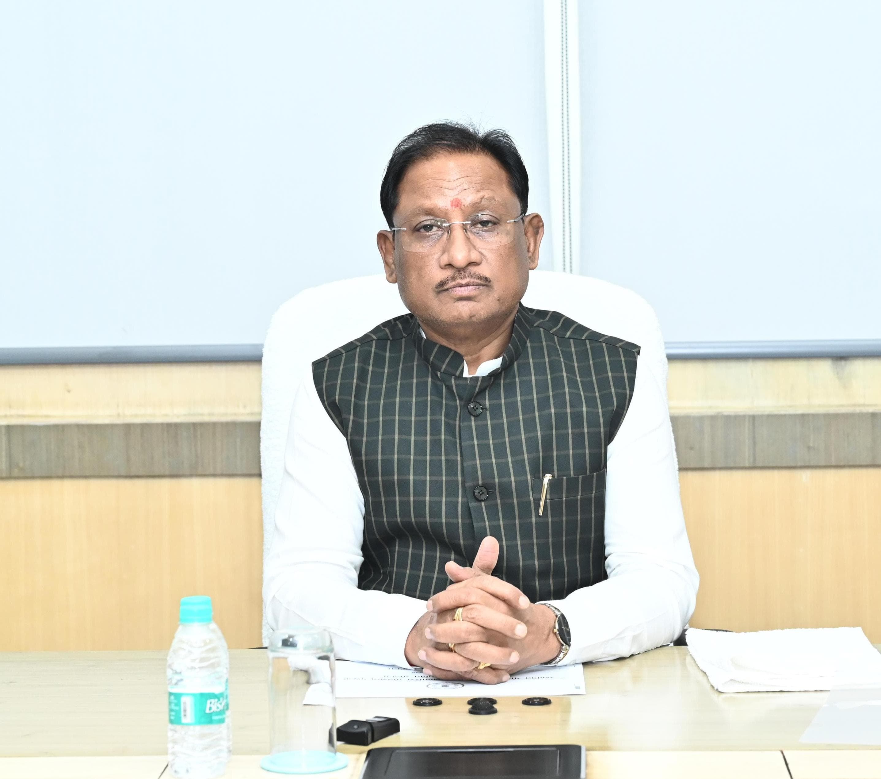 मुख्यमंत्री श्री विष्णु देव साय का निर्देश: किसानों को उनकी मांग के अनुरूप सुगमता से मिले खाद-बीज