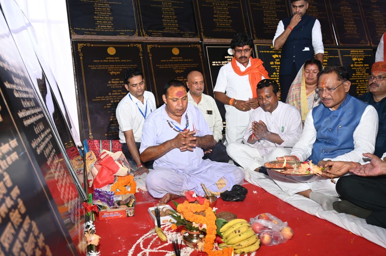 मुख्यमंत्री श्री विष्णुदेव साय ने धरमजयगढ़ में 62.36 करोड़ के विकास कार्यों की दी सौगात