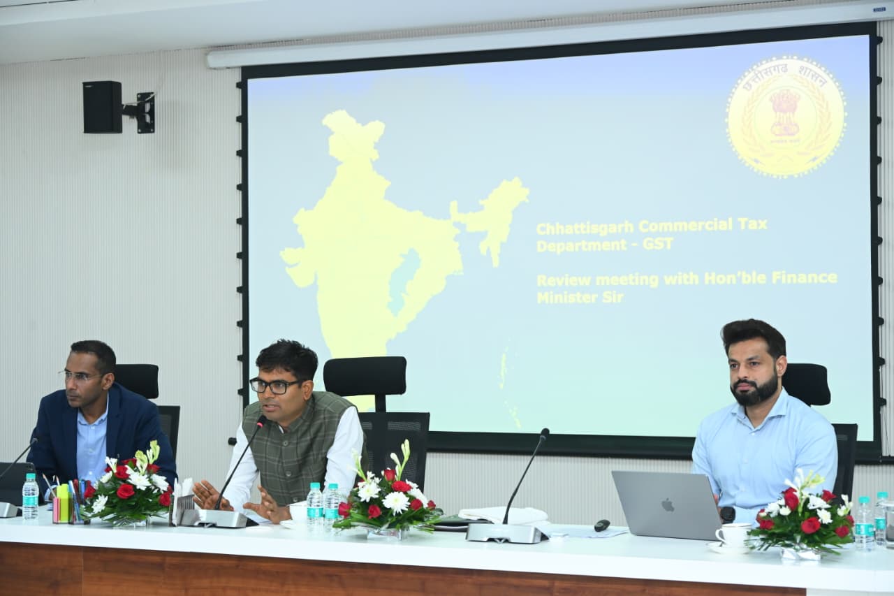 आम जनता को मिले जीएसटी की घटी दरों का लाभ - वित्त मंत्री ओ. पी. चौधरी