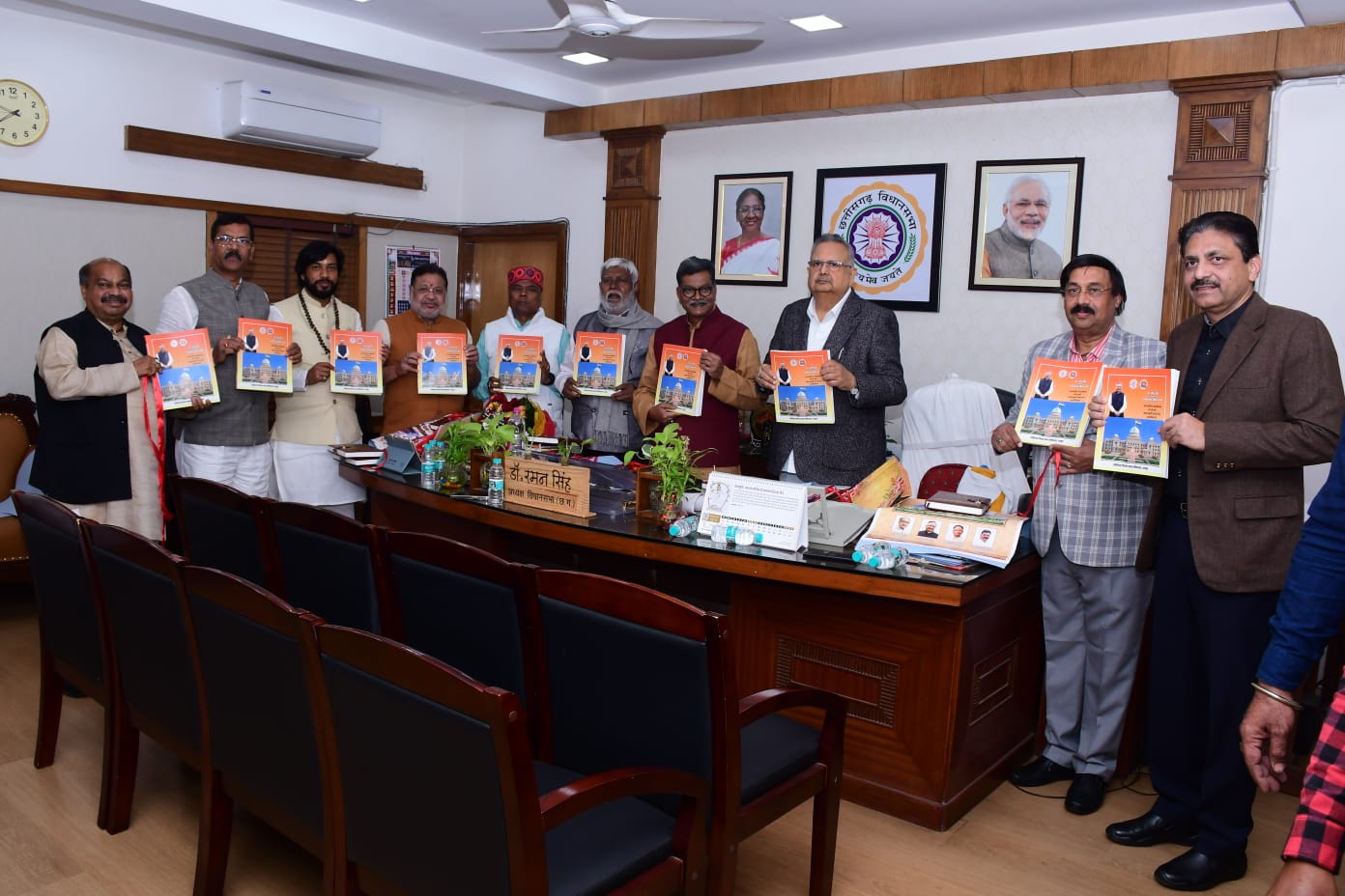 विधान सभा के वर्ष 2026 के कैलेण्डर एवं डायरी (दैनंदिनी) का विमोचन.