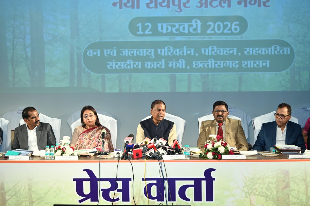 छत्तीसगढ़ में वन संरक्षण, जैव विविधता संवर्धन और आजीविका विकास के क्षेत्र में उल्लेखनीय उपलब्धियां : वन मंत्री श्री केदार कश्यप