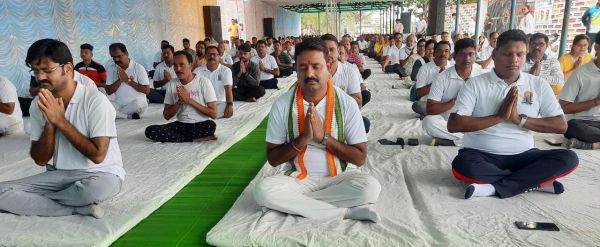 अंतर्राष्ट्रीय योग दिवस पर प्रदेशभर में हुए आयोजन