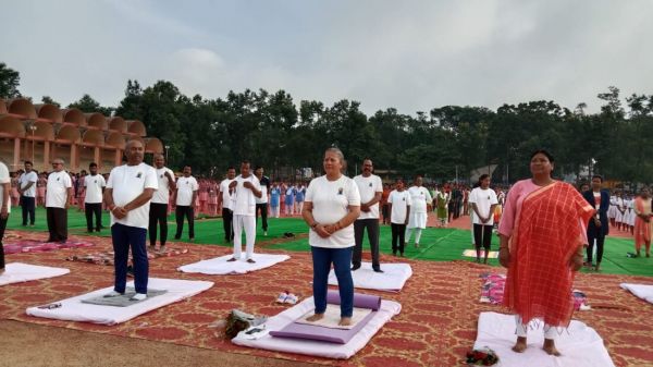 अंतर्राष्ट्रीय योग दिवस पर प्रदेशभर में हुए आयोजन