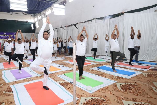 अंतर्राष्ट्रीय योग दिवस पर प्रदेशभर में हुए आयोजन