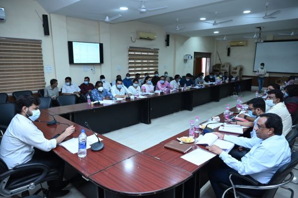 अगले 15 दिनों में होगा व्यापक वैक्सीनेशन, टेस्टिंग भी बढ़ाई जाएगी