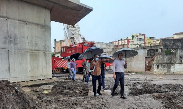 कलेक्टर ने किया निर्माणाधीन कार्यों का निरीक्षण