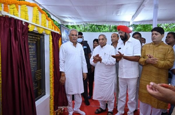 केन्द्रीय ग्रंथालय से प्रतियोगी युवाओं को होगा लाभ : भूपेश बघेल