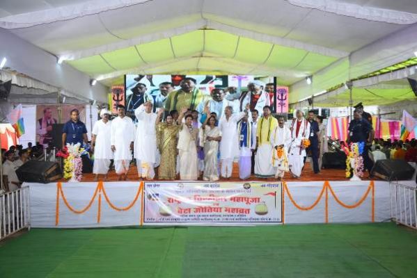 आदिवासी सभ्यता और संस्कृति प्रकृति से जुड़े है : राज्यपाल उइके