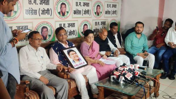 धरमजीत पर रेणु ने लगाया बड़ा आरोप, कहा...