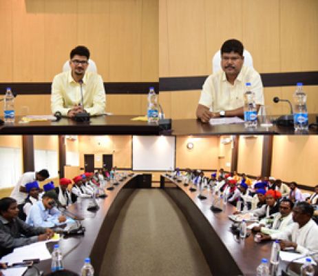 मांझी-चालकी व गायता-पुजारियों के संग कलेक्टर ने की बैठक