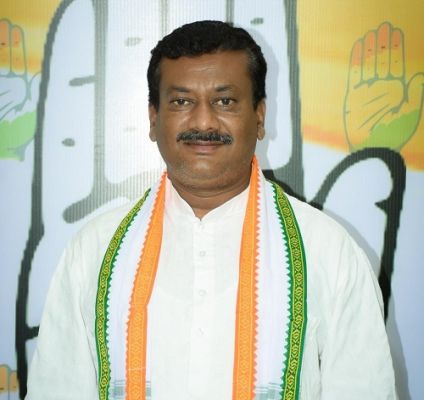 किसानों का कर्जा माफ कर मुख्यमंत्री बघेल नेगंगाजल का सम्मान किया : धनंजय