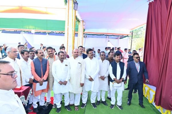 मुख्यमंत्री ने 56 करोड़ से अधिक के विकास कार्यों की दी सौगात