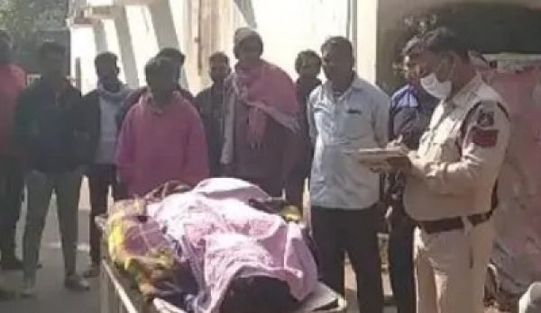 बारात से पहले निकली अर्थी, सड़क हादसे में युवक की मौत