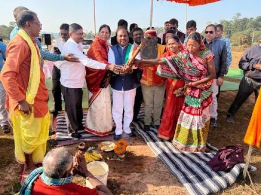 सीजीएमएससी के अध्यक्ष ने किया आईटीआई भवन का भूमिपूजन