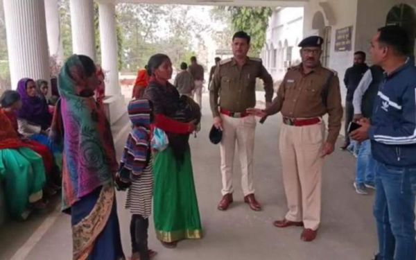 टीका लगने से डेढ़ महीने के बच्चे की मौत, परिजनों ने कलेक्टोरेट में किया हंगामा, मिला ये आश्वासन...