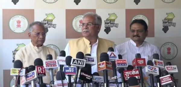 देश की सीमाओं के साथ किसी तरह की छेड़खानी बर्दाश्त नहीं : भूपेश बघेल